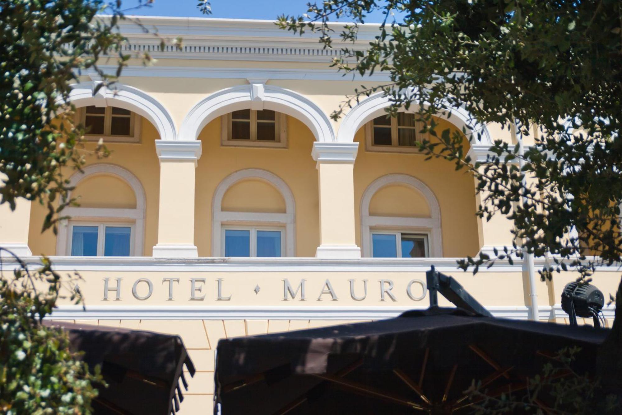 Boutique Hotel Mauro Пореч Екстериор снимка