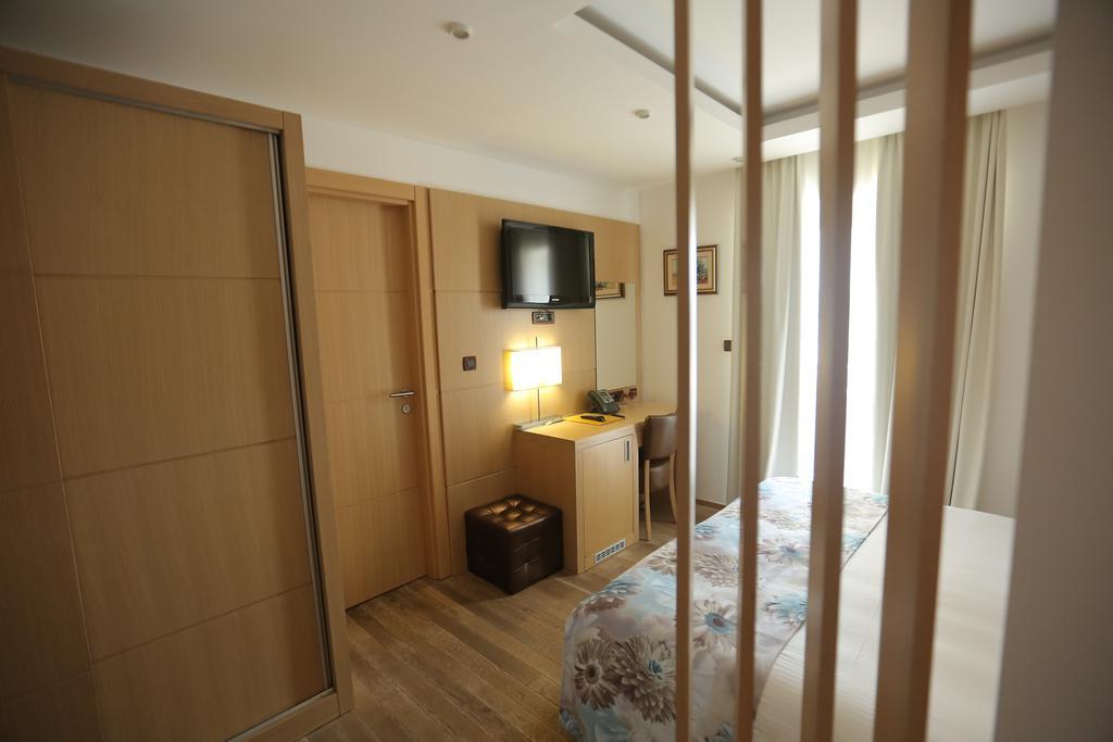 Boutique Hotel Mauro Пореч Екстериор снимка