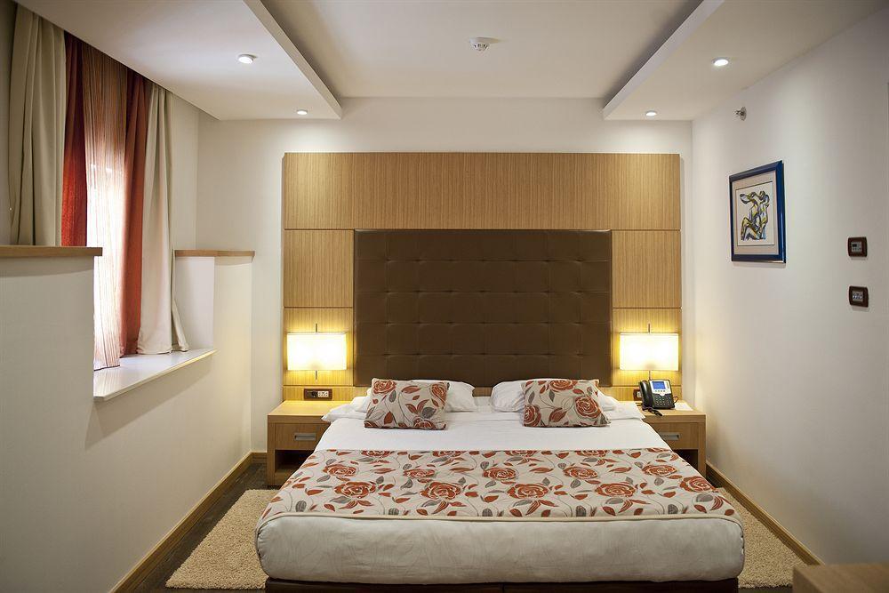 Boutique Hotel Mauro Пореч Екстериор снимка