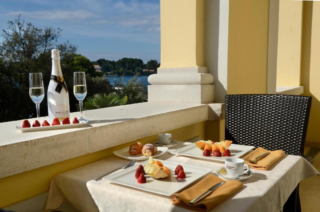 Boutique Hotel Mauro Пореч Екстериор снимка